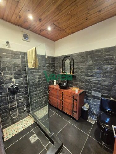 Venta Casa 6 Dormitorios Cordon Fernandez Crespo Esq La Paz