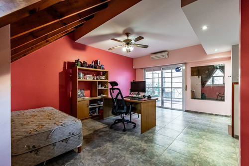 Venta Casa Lote Propio 4 Dormitorios, Garage