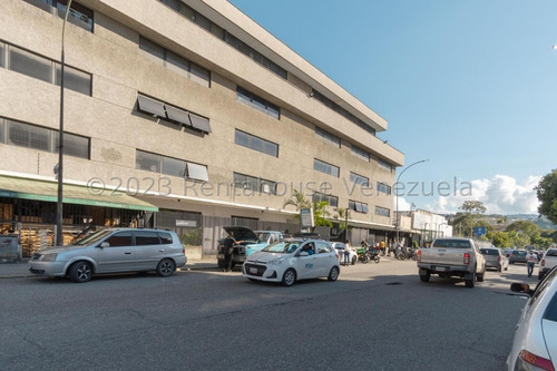 Imagen 9 de 14 de Estupendo Edificio En Venta Los Cortijos De Lourdes 23-19640