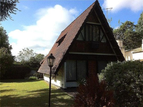Casa - Los Troncos