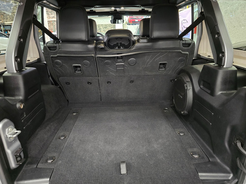 Jeep Wrangler 3.6 Unlimited Sahara 4x4 At