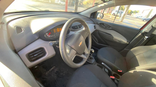 Imagen 11 de 17 de Chevrolet Onix 2018 1.4 Joy Ls + 98cv