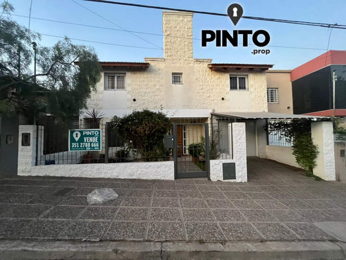 Casa Venta   Lomas Del Chateau 3 Dormitorios Appto Bancor