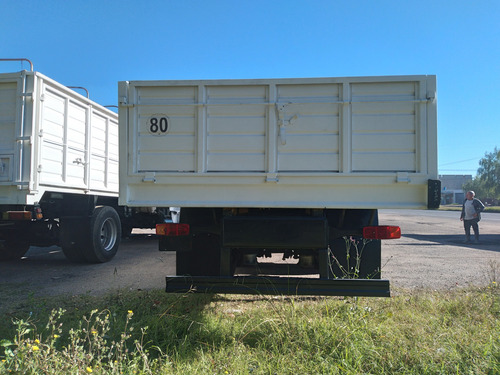 Volkswagen 17220 6x2 C/baranda Volcable De 7.00x0.80x2.60m