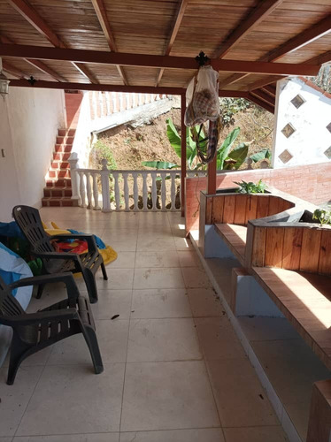 Imagen 16 de 16 de Se Vende Hermosa Casa Remodelada Urb Los Duraznos Los Teques.