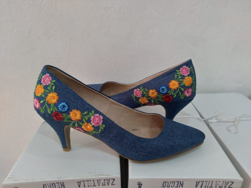 Imagen 3 de 3 de Zapatos Bordados Nery. Somos Fabricantes