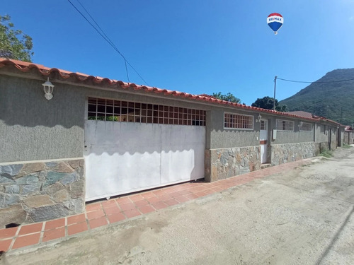 Casa En Avenida 31 De Julio, El Salado. Isla De Margarita, Estado Nueva Esparta.