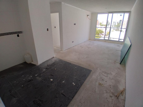 Mira Que Lindo! Un Dorm. En Venta Con Gran Terraza
