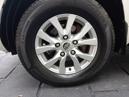 Toyota Land Cruiser 5.7 4x4 At