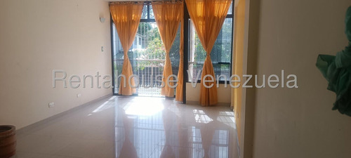 Practico Apartamento En Venta En Macaracuay - Mls#25-8604 - Jca