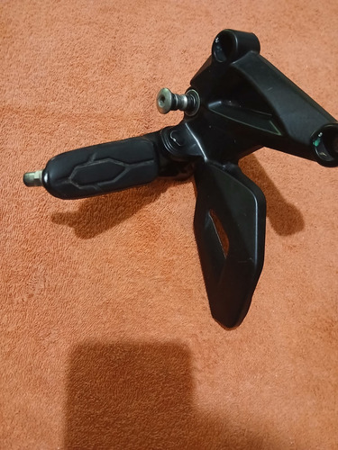 Apoya Pie Trasero Izquierdo Bajaj Rouser Ns200