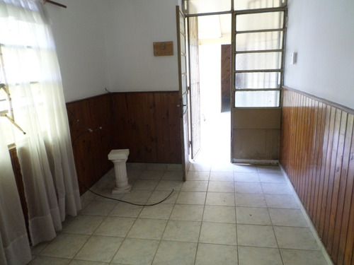 Imagen 4 de 13 de Casa Con Patio Y Terraza