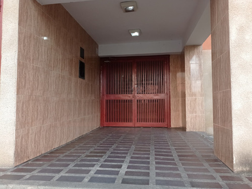 Imagen 2 de 11 de En Venta Apartamento 78m2 3h/2b/1e La Vaquera Guarenas 0894