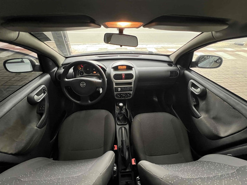 Chevrolet Corsa 1.4 MPFI PREMIUM SEDAN 8V FLEX 4P MANUAL