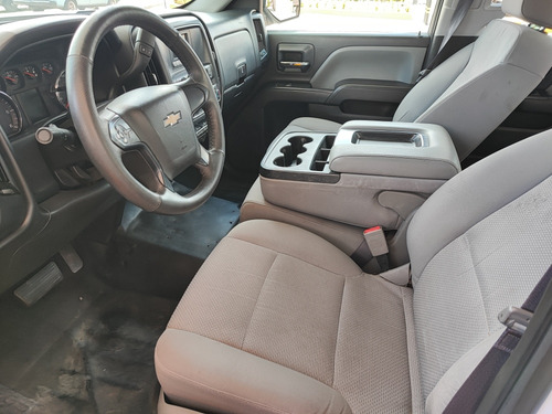 Chevrolet Silverado 5.4 2500 Doble Cabina Ls 4x2 At