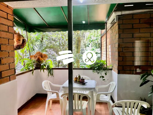 Apartamento En Venta En Poblado Loma De Los Parra Con Terraza Y 2 Jacuzzis