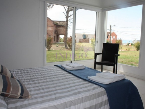 Imagen 5 de 12 de Casa En Venta Y Venta En Pleno Montoya, 6 Dormitorios Mas Dependencia De Servicio.