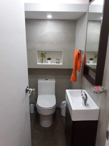 Se Vende Townhouse En Conj. Res. Rincón Garden. Foth-178