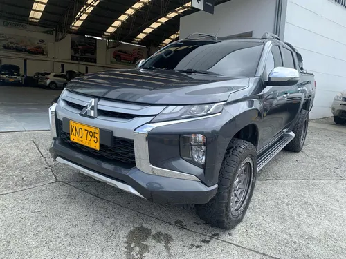 Mitsubishi L200 Gls Se Tp 2500cc Td 4x4 7ab Abs Modelo 2022
