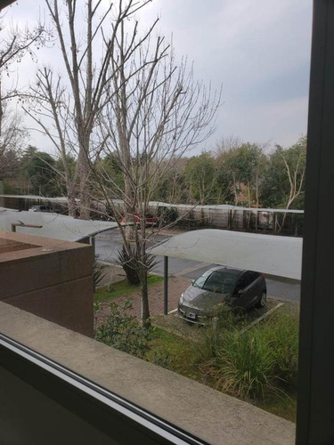 Excelente Departamento De 3 Ambientes En Villa Del Lago