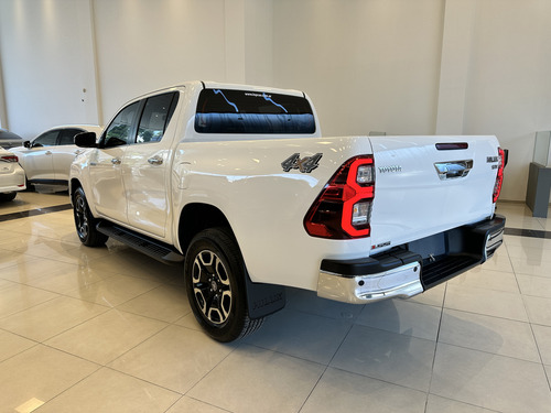 Toyota Hilux Pick-Up 2.8 Cd Srx 204Cv 4X4 At