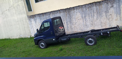 Imagem 1 de 3 de Terreno Plano Em Uma Rua Tranquila E Um Bairro Totalmente Residêncial! - 96894