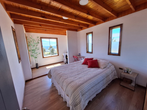 Hermosa Parcela Con Casa De 2 Pisos