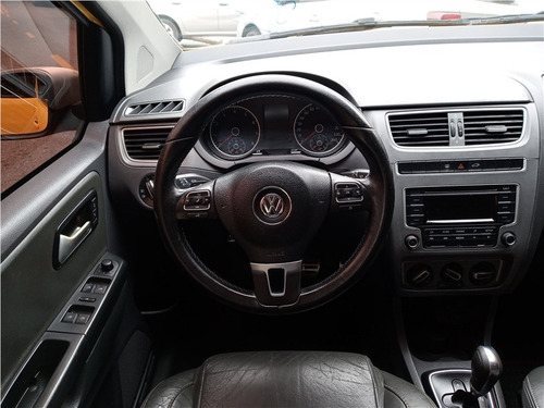 Imagem 6 de 13 de Volkswagen Crossfox 1.6 Mi 8v Flex 4p Automatizado