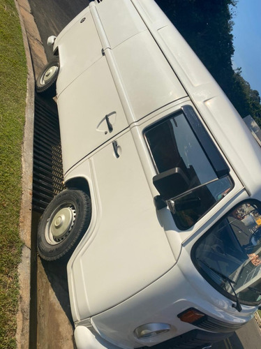 Volkswagen Kombi Furgão