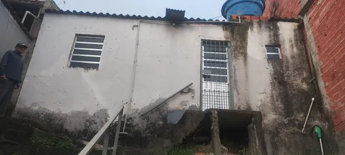 Casa 1 Quarto, Sala, Cozinha, Lavanderia E Banheiro.
