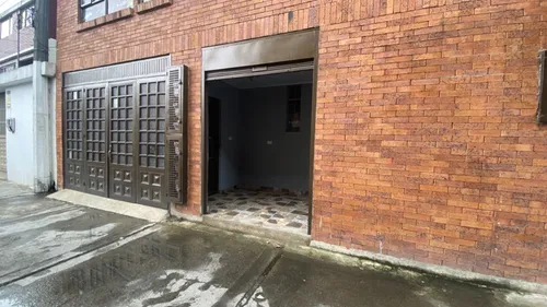Se Arrienda Local Comercial En Álamos Norte