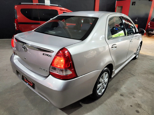 Toyota Etios 1.5 Sedan Xls
