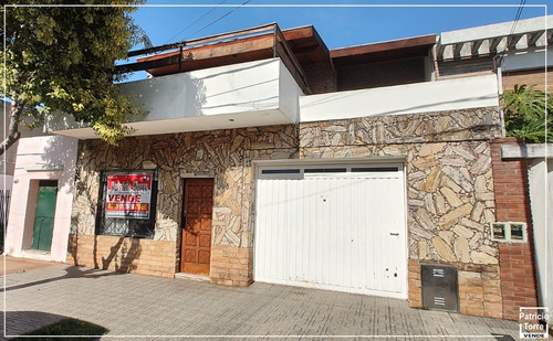 Casa 2 Plantas Sobre  Lote Propio Impecable Estado