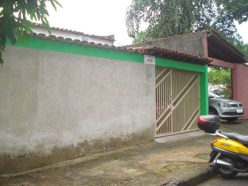 Imagem 1 de 14 de Casa 03 Quartos Bairro Horto