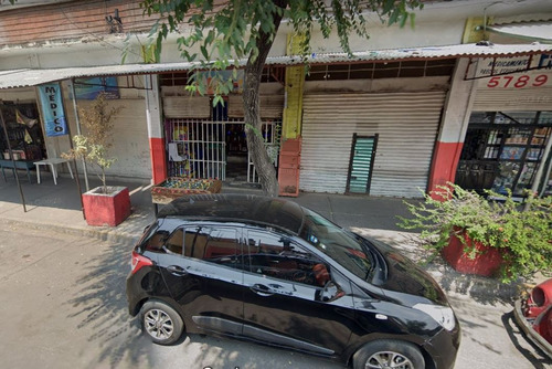 Local Comercial En Renta 39 M2 Plomeros N° 34 Col. Morelos