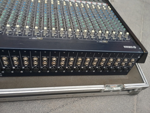 Consola Yamaha Mg32fx (Usado)