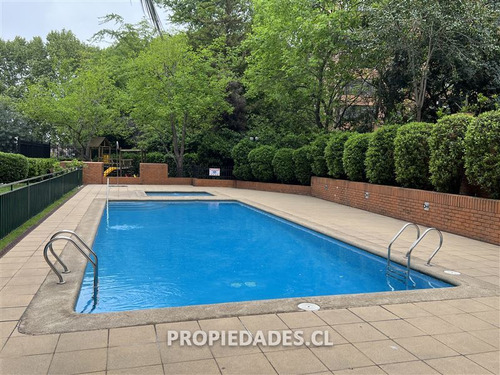 Departamento En Venta De 2 Dorm. En Las Condes