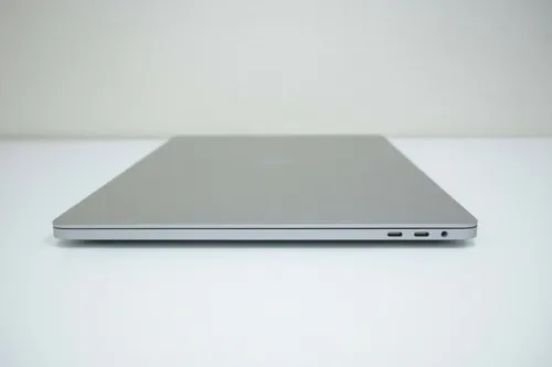 Macbook Pro 2019 1tb Ssd 32gb Core I9 2.3ghz Radeon 5500m 4g Macbook Pro 2019 1tb Ssd 32gb Core I9 2.3ghz Radeon 5500m 4g