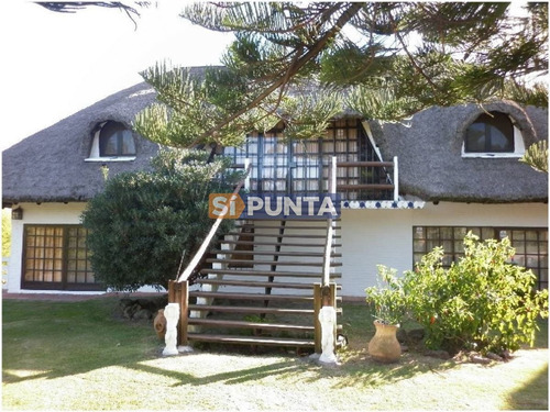 Imagen 3 de 17 de Casa En Venta - Pinares