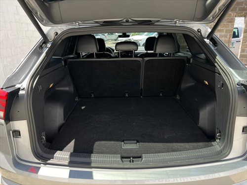 Volkswagen Cross Sport 3.6 R-Line At