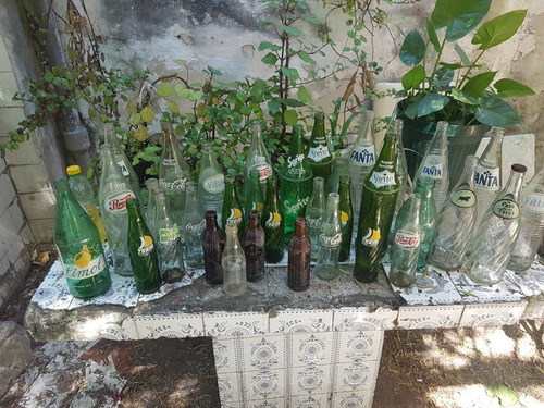 Botellas Antiguas Crush Fanta Paso De Los Toros Conaprole  