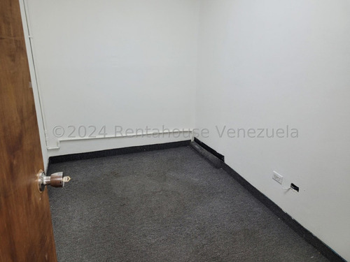 Ofina Alquiler Av Ppal De Los Ruices. Caracas, Ar Mls # 24-26299