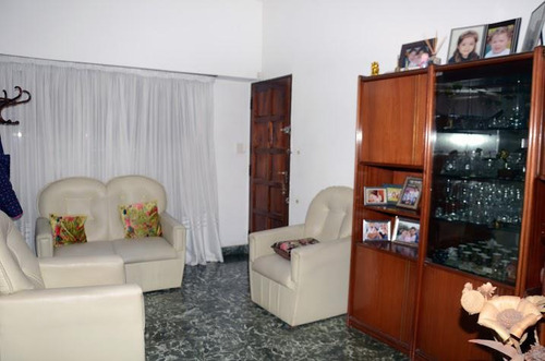 Imagen 2 de 22 de Casa En Venta 6 Ambientes Martinez