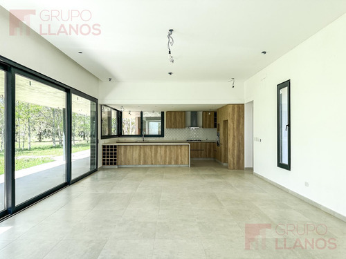Venta De Casa A Estrenar Con 3 Dormitorios Con Vista Al Golf En Everlinks