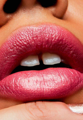 Lápiz labial Mac Frost Bombshell con purpurina, 3 g, color rosa