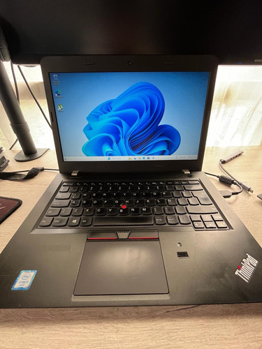 Portátil Lenovo E460 I5 6200u+ram8gb+240gb