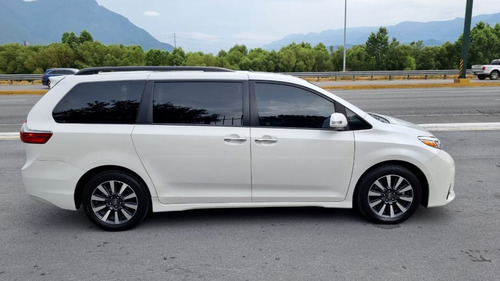 Imagen 3 de 11 de Toyota Sienna Limited 2020