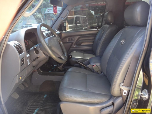 Imagen 10 de 14 de Toyota Meru Sincronica 4x4