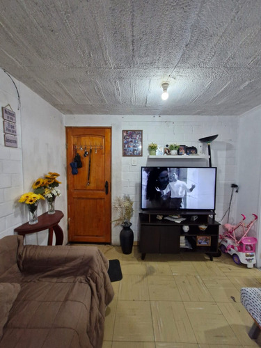 Poblacion Pedro Lira,primer Piso, 4 Dormitorios, Patio