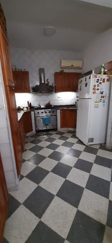 Imagen 2 de 30 de Casa En Venta En Ramos Mejia Sur